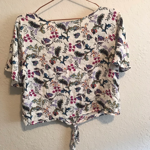 Cute floral crop top - Picture 4 of 4